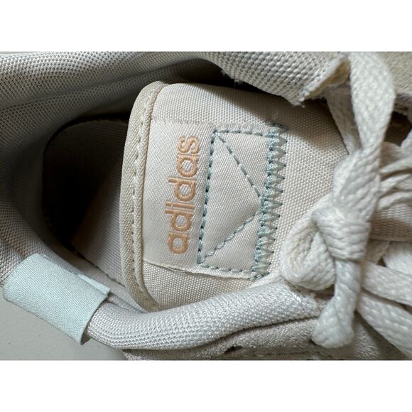 Adidas womens sneaker chalk white Retrorun walk run shoe opalescence sz 7.5 - Picture 3 of 10